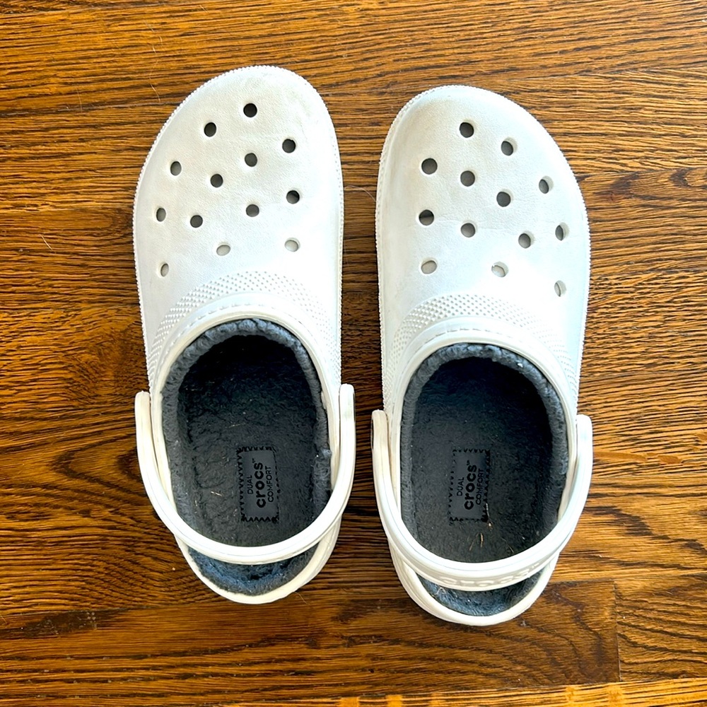 Comfy lined crocs